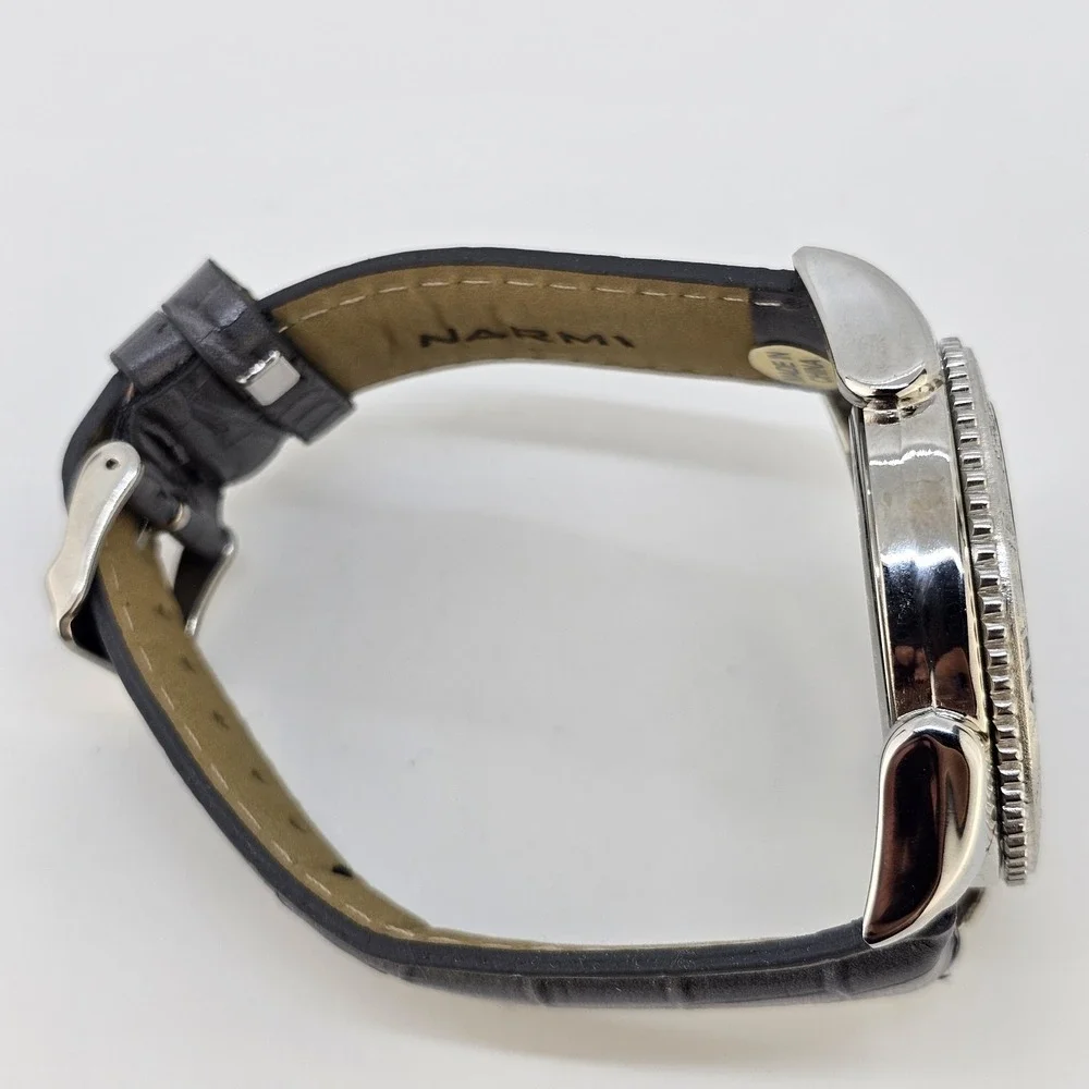Narmi Unisex Analog Watch 45MM Dark Gray Dial Faux Leather Bands New Battery‎